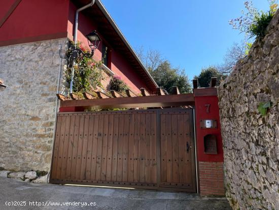 CASA CON AMPLIO TERRENO EN BARRIO DE LA IGLESIA. - CANTABRIA