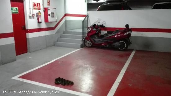  Parking en Plaça Vaixell Maria Assumpta - BARCELONA 