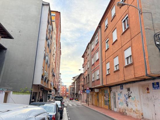 VENTA DE EDIFICIO EN FLORES DEL SIL - LEON