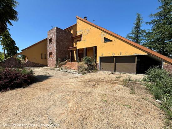 CHALET CON JARDIN EN CHOZAS DE  ABAJO - LEON