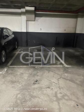  Plaza de parking en venta en Santa Perpetua de Mogoda - BARCELONA 