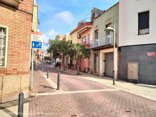  Gran local en el centro de Gavà - BARCELONA 