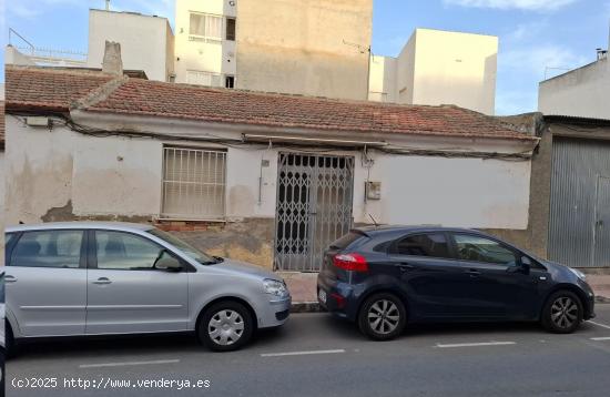  Casa de Pueblo en Guardamar - ALICANTE 