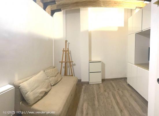 Acogedor estudio en el corazón de Barcelona - BARCELONA