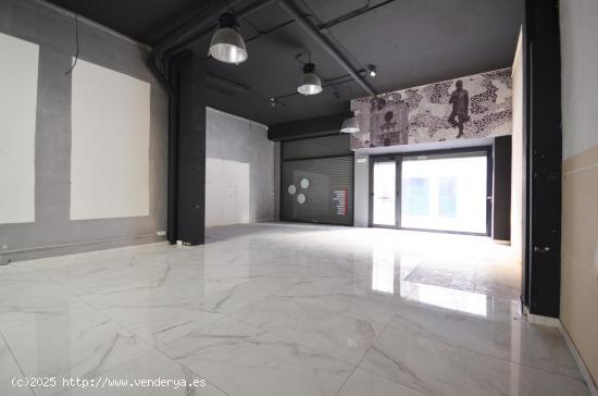 Local comercial de 305 m2, con almacén y altillo. - TARRAGONA