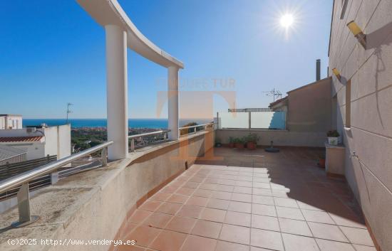 Casa Adosada en Premià de Dalt: ¡DISFRUTA de unas VISTAS inigualables!! - BARCELONA