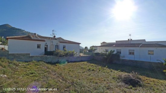 Parcela en venta en Alcalalí (Alicante)