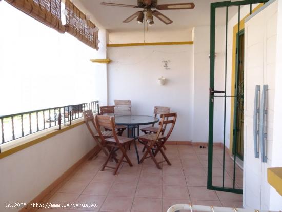 ¡¡ ALQUILER TEMPORAL , Coqueto piso de 2 habitaciones con terraza y piscina en mar de Cristal. - M