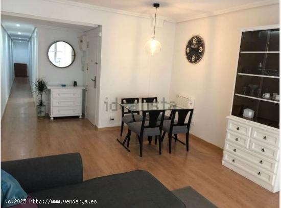 ALQUILER DE EXCELENTE VIVIENDA ZONA ENSANCHE DE 3 DORMITORIOS - ALICANTE