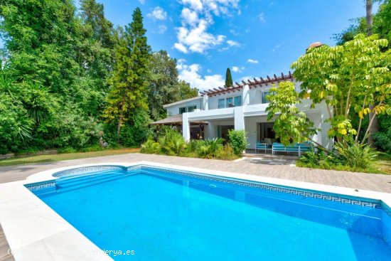  Villa en venta en Marbella (Málaga) 