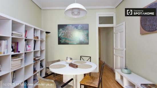 Elegante apartamento de 1 dormitorio con balcón en alquiler - Retiro, Madrid - MADRID