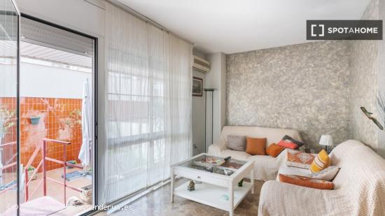 Precioso piso con espectacular terraza privada en zona céntrica de Barcelona - BARCELONA