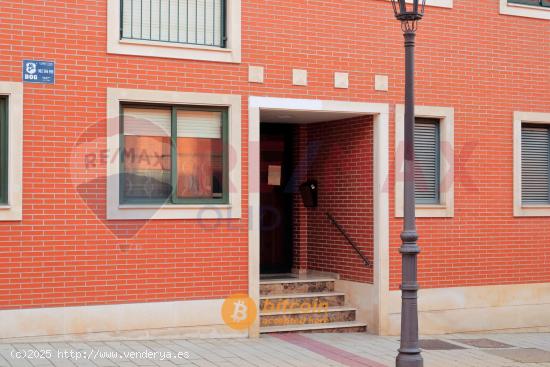 ESPECTACULAR PISO DE DOS DORMITORIOS Y DOS BAÑOS EN ZARATAN, CON GARAJE Y TRASTERO - VALLADOLID