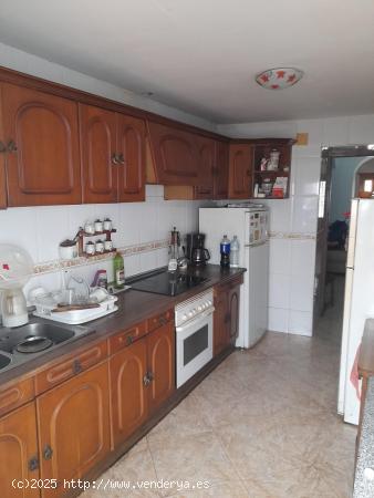 Exclusiva casa en el corazón de Mérida: amplitud, confort y encanto - BADAJOZ