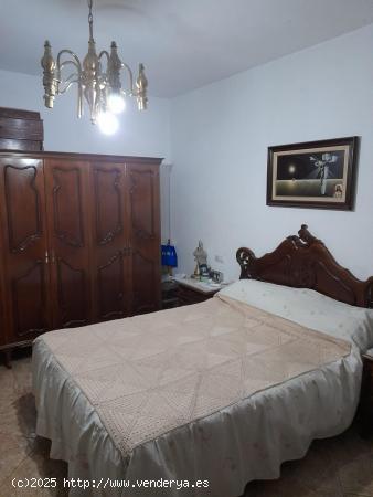 Exclusiva casa en el corazón de Mérida: amplitud, confort y encanto - BADAJOZ