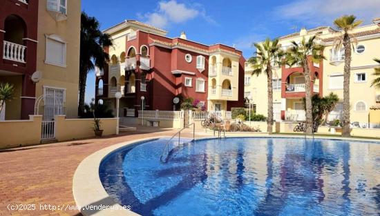 Chalet en venta cerca de la playa de los alcazares - MURCIA