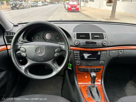 Mercedes Clase E 220 CDI 170 CV ELEGANCE AUTO - Baena