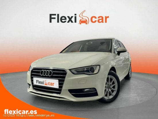 Audi A3 Sportback 1.6 TDI 105 S tron Attraction - Alicante