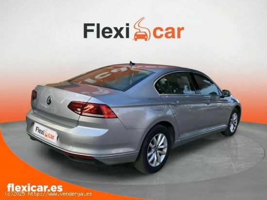 Volkswagen Passat 1.6 TDI 88kW (120CV) DSG - Jerez de la Frontera