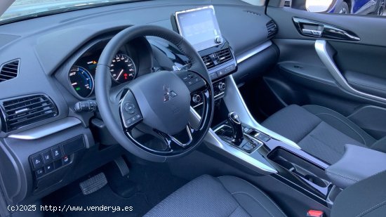 Mitsubishi Eclipse Cross 2.4 PHEV MOTION AUTO 4WD 188 5P - Leganés