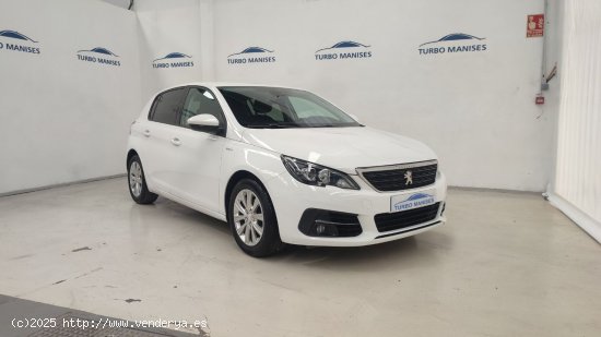 Peugeot 308 5p Style BlueHDi 75KW (100CV) NAVI - QUART DE POBLET