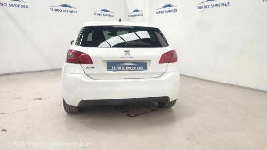 Peugeot 308 5p Style BlueHDi 75KW (100CV) NAVI - QUART DE POBLET