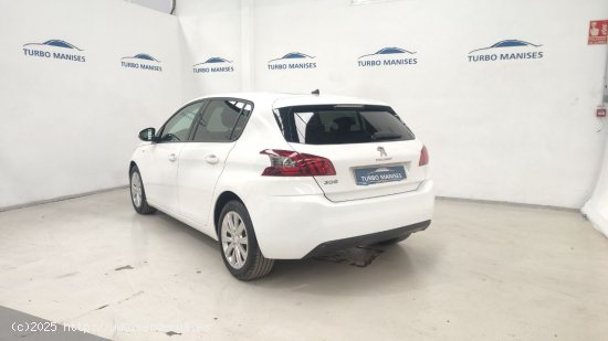 Peugeot 308 5p Style BlueHDi 75KW (100CV) NAVI - QUART DE POBLET