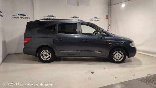 SsangYong Rodius 270Xdi Limited Auto - QUART DE POBLET