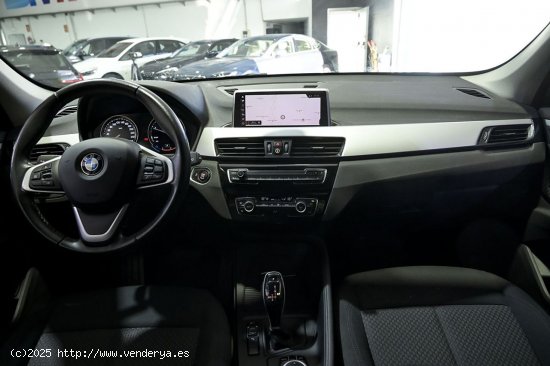 BMW X1   sDrive16d Business - 