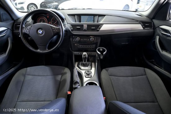 BMW X1   sDrive18d - 