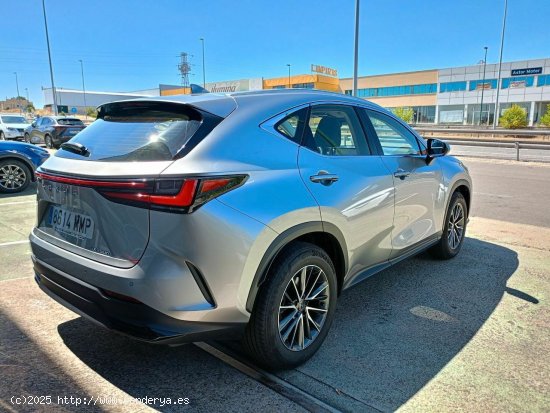 Lexus NX   350h Premium 2WD - 