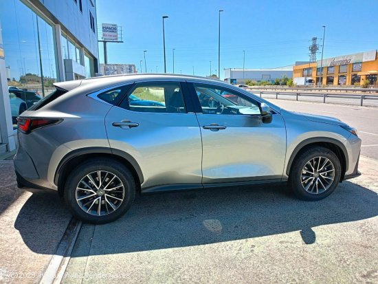 Lexus NX   350h Premium 2WD - 