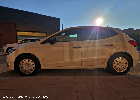 Seat Ibiza VAN 1.6 TDI 95CV. REFERENCE PLUS VEHÍCULO COMERCIAL, 2 PLAZAS, MUY BUEN ESTADO - Mollet