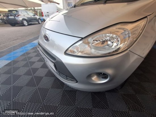 Ford Ka 1.2 69CV 3P de 2015 con 60.264 Km por 8.000 EUR. en Pontevedra