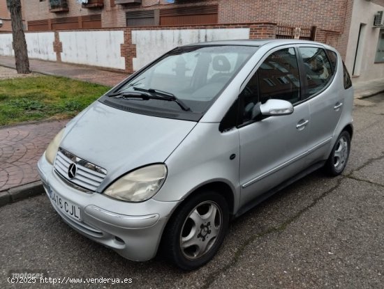  Mercedes Clase A A 170 Cdi 90 cv Avantgarde de 2003 con 195.000 Km por 3.900 EUR. en Madrid 