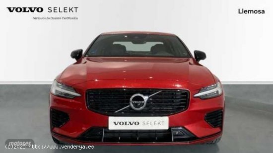 Volvo S60 Recharge R-Design, Recharge T8 eAWD plug-in hybrid de 2022 con 42.350 Km por 48.500 EUR. e