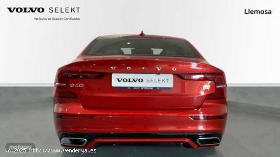 Volvo S60 Recharge R-Design, Recharge T8 eAWD plug-in hybrid de 2022 con 42.350 Km por 48.500 EUR. e