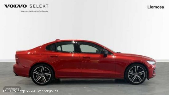 Volvo S60 Recharge R-Design, Recharge T8 eAWD plug-in hybrid de 2022 con 42.350 Km por 48.500 EUR. e