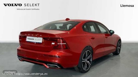 Volvo S60 Recharge R-Design, Recharge T8 eAWD plug-in hybrid de 2022 con 42.350 Km por 48.500 EUR. e