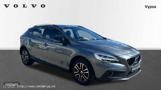 Volvo V 40 2.0 D2 MOMENTUM 120 5P de 2016 con 89.135 Km por 18.500 EUR. en Cordoba