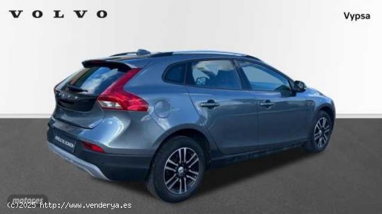 Volvo V 40 2.0 D2 MOMENTUM 120 5P de 2016 con 89.135 Km por 18.500 EUR. en Cordoba