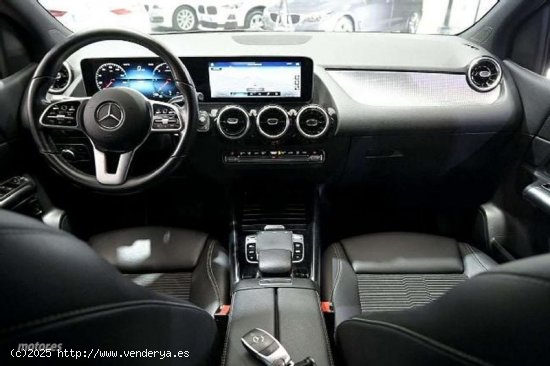 Mercedes Clase B B 200 D de 2020 con 123.238 Km por 22.290 EUR. en Madrid