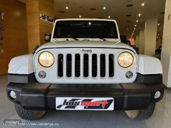 Jeep Wrangler 2.8crd Sahara Aut. de 2018 con 89.000 Km por 36.900 EUR. en Barcelona