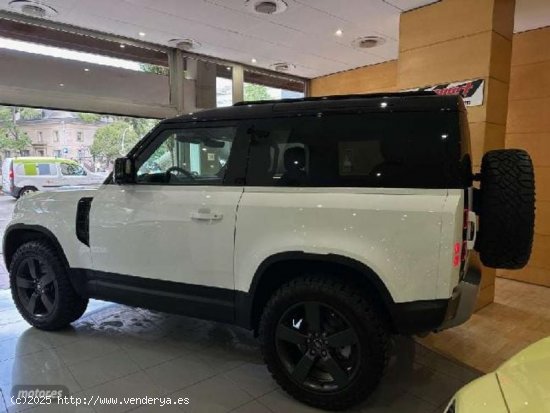 Land Rover Defender 90 3.0d L6 Mhev Hard Top X-dynamic Se Awd Aut. 250 de 2022 con 16.000 Km por 69.