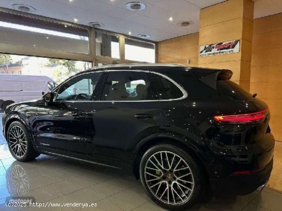 Porsche Cayenne E-hybrid Aut. de 2020 con 60.000 Km por 72.900 EUR. en Barcelona