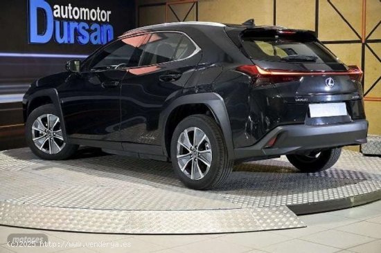 Lexus UX 300e Business de 2022 con 11.641 Km por 25.190 EUR. en Madrid