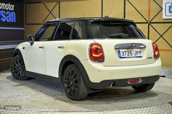 Mini Cooper 5 Puertas Automatico de 2016 con 68.676 Km por 18.490 EUR. en Madrid