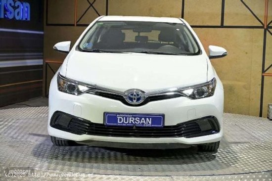 Toyota Auris 1.8 140h Hybrid Business de 2017 con 89.454 Km por 15.490 EUR. en Madrid