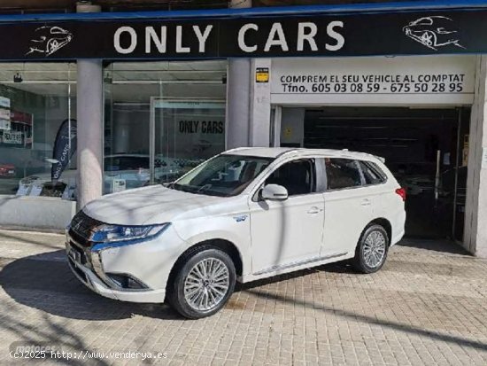  Mitsubishi Outlander Phev Motion 4wd de 2019 con 76.000 Km por 22.990 EUR. en Barcelona 