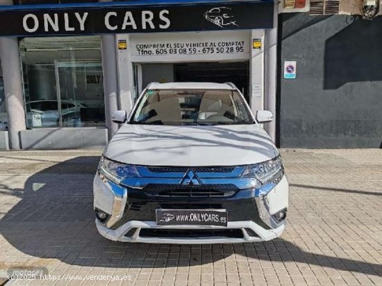 Mitsubishi Outlander Phev Motion 4wd de 2019 con 76.000 Km por 22.990 EUR. en Barcelona